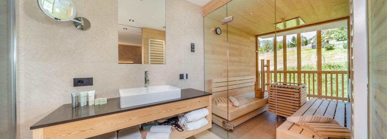 SUITE WITH SAUNA