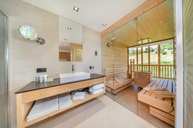 SUITE MIT SAUNA