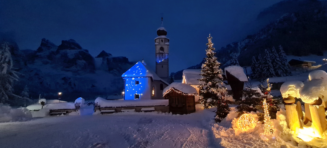 Vi auguriamo Buon Natale – Wir wünschen Frohe Weihnachten –                       We wish you a Merry Christamas